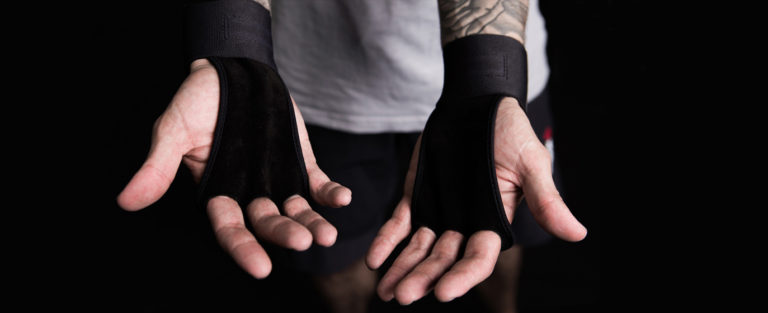 Trzy zasady jak dbać o dłonie w CrossFit