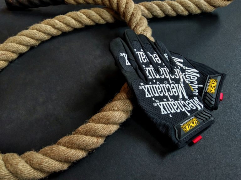 Rękawiczki w CrossFit – do czego ich potrzebujesz?